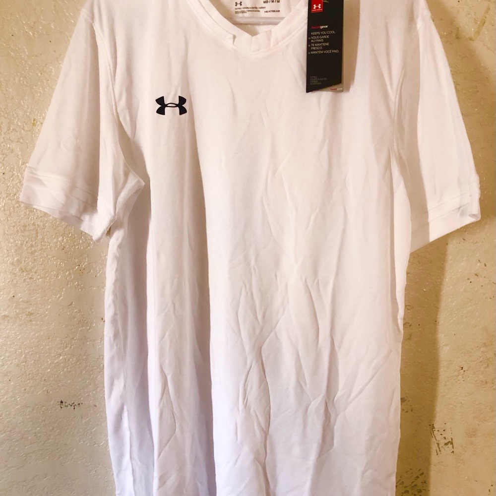 MEN’S UNDER ARMOUR HEAT GEAR WHITE SHIRT MEDIUM. NWT